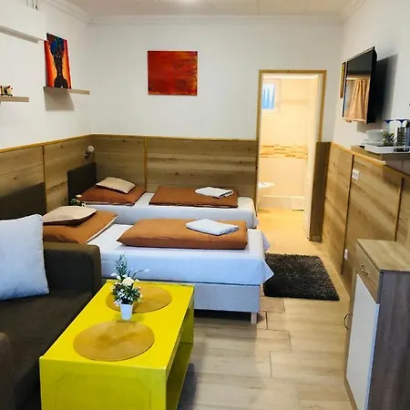 Melania Vendeghaz 3* Balatonfőkajár