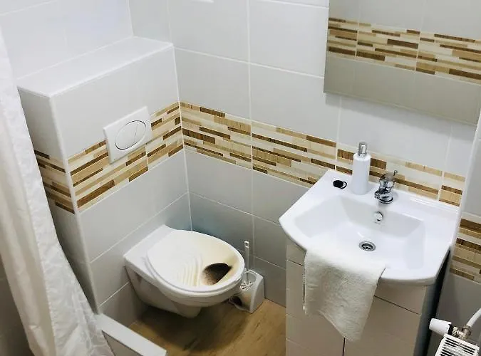 Melania Vendeghaz Gasthuis